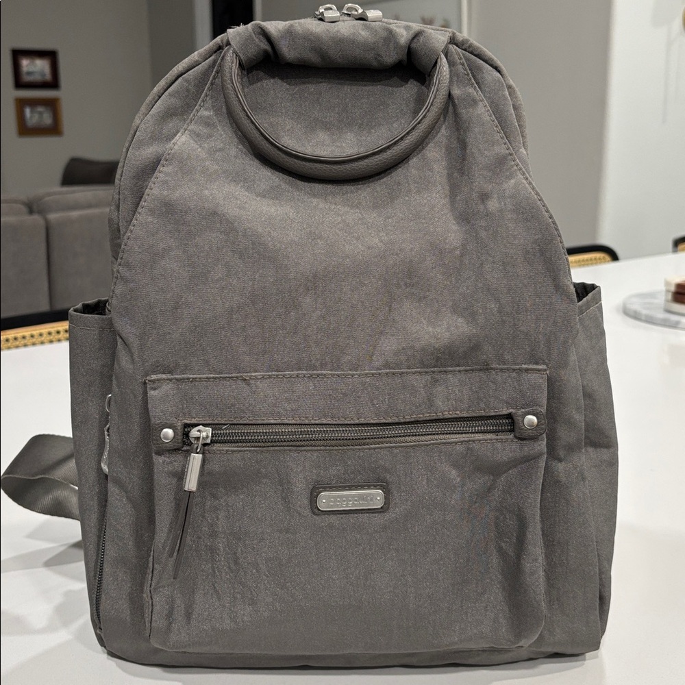 BAGGALLINI All Day Backpack with RFID Phone Wristlet